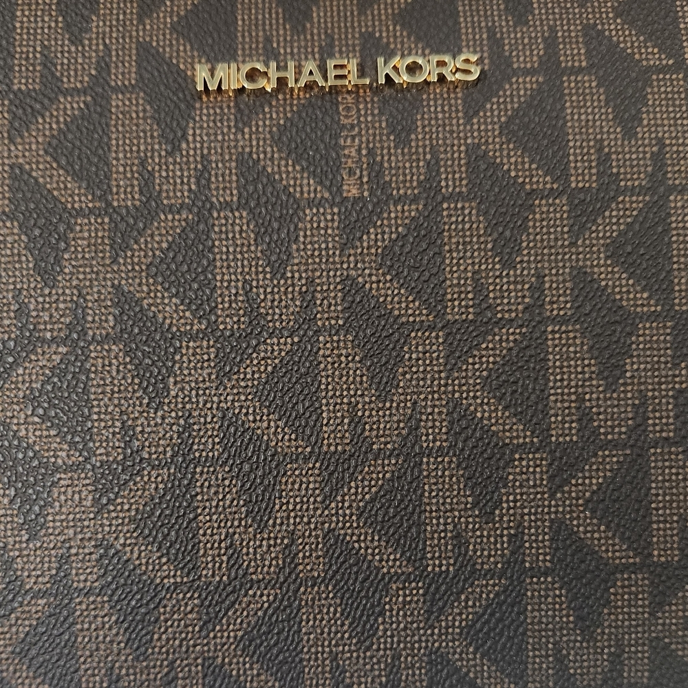 Michael Kors Jet Set Crossbody Logo Gift Box Set - Brown/Luggage *NWT* MSRP $198 - Picture 10 of 11